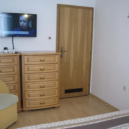 Nadejda * Βάρνα